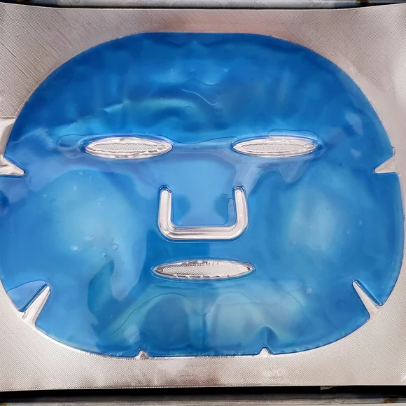 Below Zero Glacier Ice Age-Defying Face Pad Mask